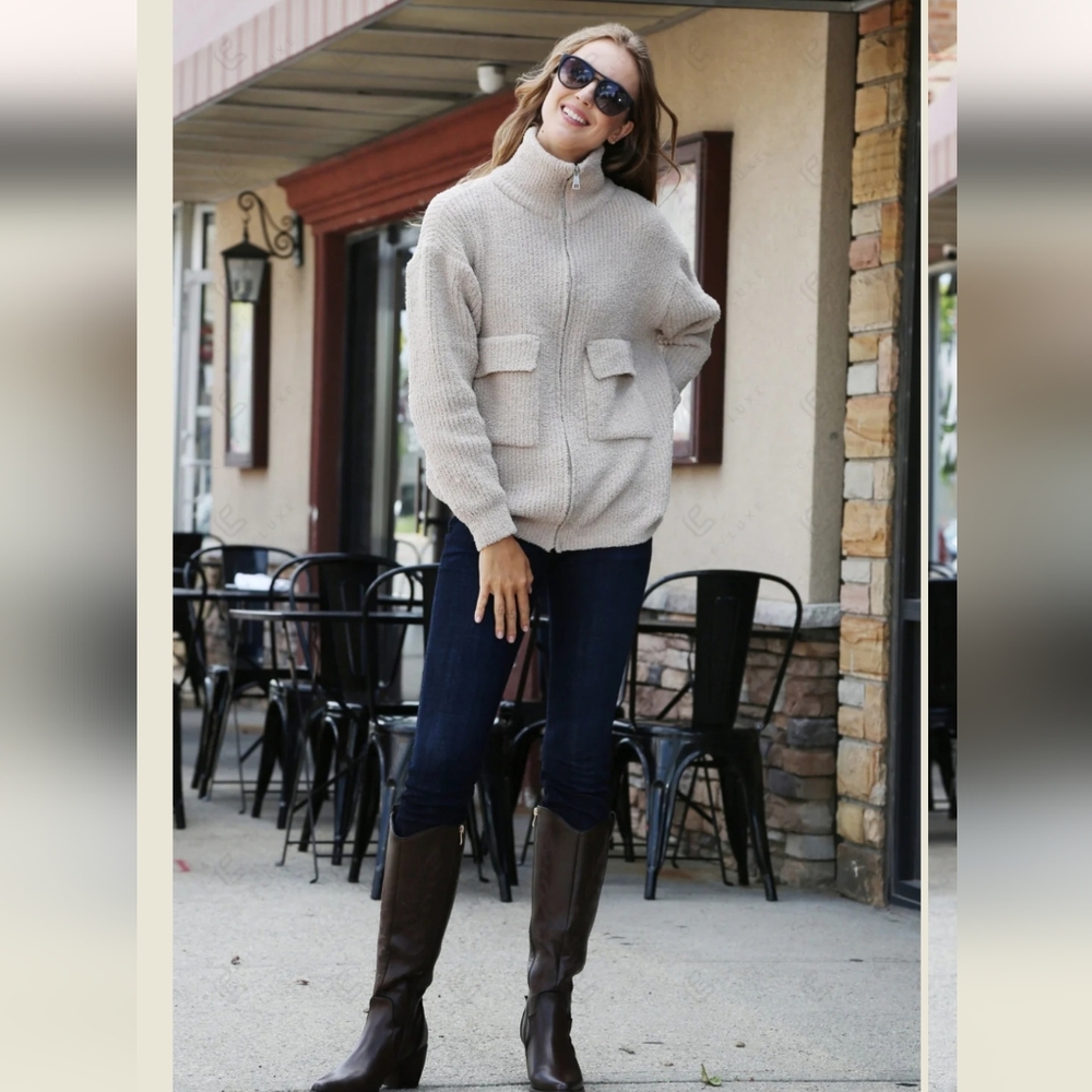 Comfy Luxe Cozy Cream Sweater with Pockets